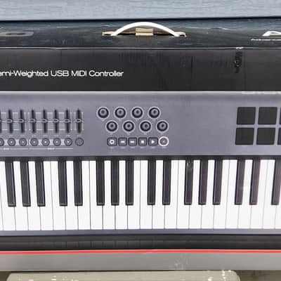 STUDIO SALE! M-Audio Axiom 61 - Key Semi-Weighted USB MIDI Controller image 13