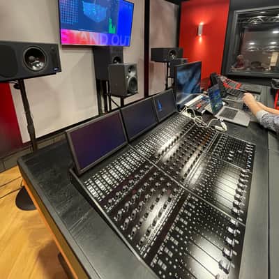 Avid S6 M40 Console 32Chnl Fader-, Knob- and Process Module incl. Zaor custom Desk image 5