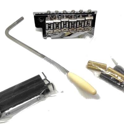 Fender® American standard Stratocaster Chrome Tremolo bridge assembly (two-point image 1