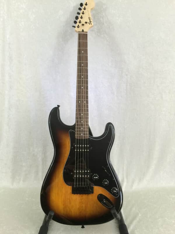 Fender Squier Bullet Double Fat (HH) Stratocaster Refurbished Electric  Guitar – Tobacco Sunburst