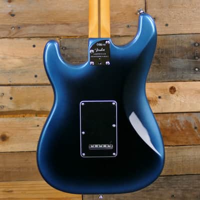 Fender American Professional II Stratocaster, Rosewood Fingerboard, Dark Night - 7# 12oz image 7