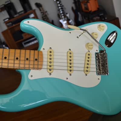 Fender American Vintage II '57 Stratocaster, 2024, OHSC & paperwork, Great condition image 10