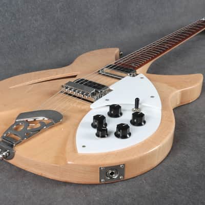 Rickenbacker 330 - Mapleglo - 2nd Hand image 12