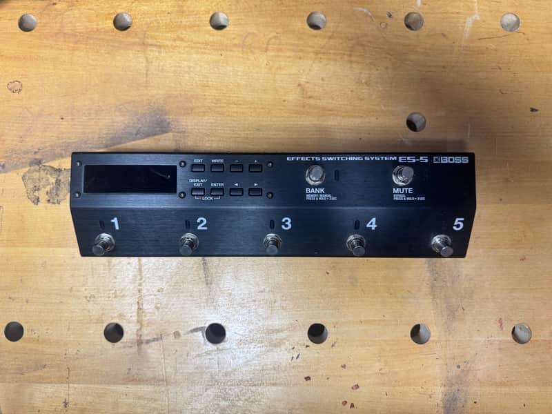 Boss ES-5 Effects Switching System