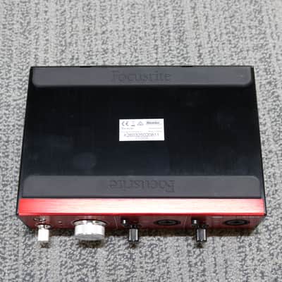 Focusrite Clarett 2Pre USB 24/192 10-In/4-Out Audio Interface image 7