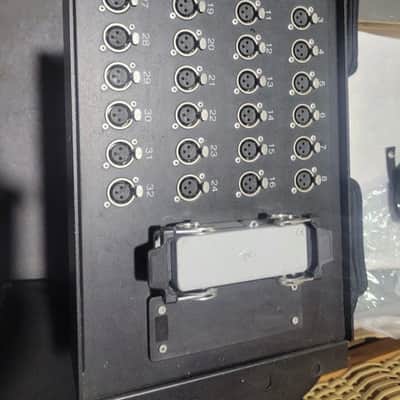 Stagebox and multicore 32 channels image 2