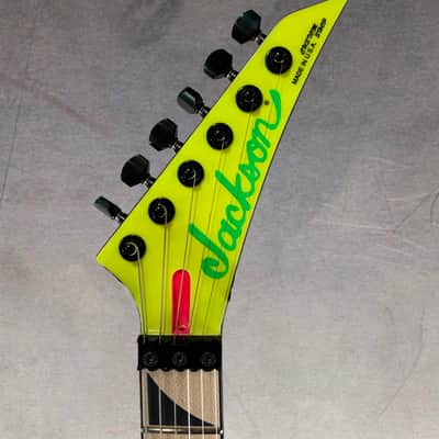 USA Jackson Custom Shop "Jewel" RHOADS HSH | neon yellow / green bevel image 7