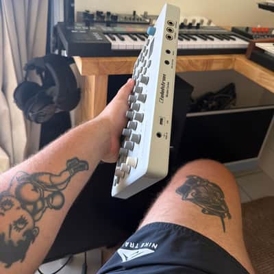 Elektron Model:Cycles Groovebox 2020 - Gray image 3