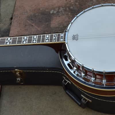 Sonata Tenor Irish Banjo + Hard Case image 1