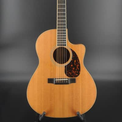 Larrivee LV-03E - Cutaway - Mahogany/Spruce image 3