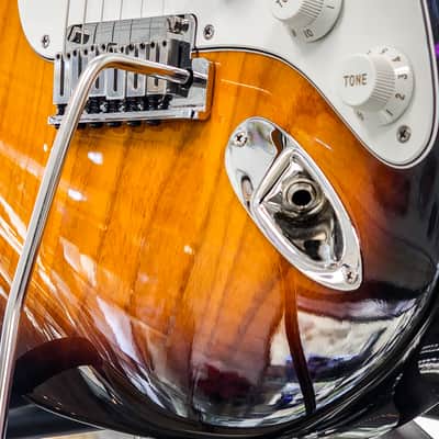 1990 Fender Custom Shop Deluxe Stratocaster image 6