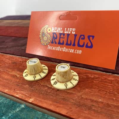 Real Life Relics Fender® Style Aged Off White 65 Jazzmaster® Witch Hat Knobs 2 pack 24 Spline   [DM8] image 2