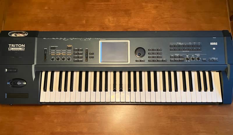 Korg Triton Extreme 61-Key 120-Voice Polyphonic Workstation | Reverb
