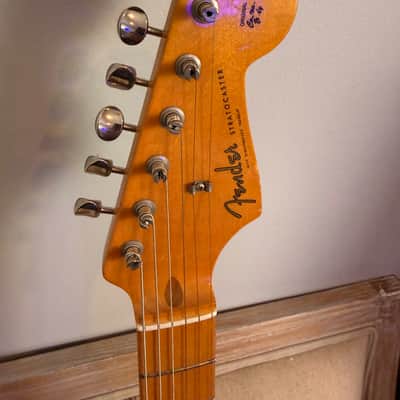 Fender Vintage Hot Rod '57 Stratocaster 2007 - 2013 - Candy Apple Red image 7