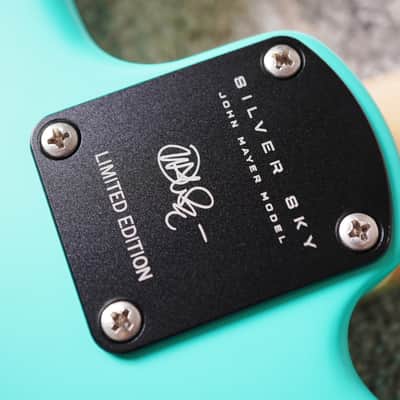 *NEW IN BOX* 2026 PRS Silver Sky Limited Edition Wild Blue USA John Mayer Matching Headstock image 11