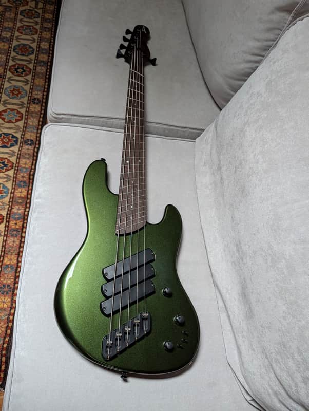 Dingwall Super J 5