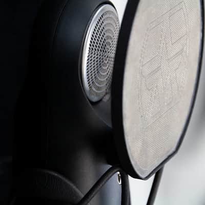 Aston Microphones ELEMENT BUNDLE The World's First 'People's Microphone' - Cardioid Studio Microphone with all-new Ridyon™ Capsule image 4