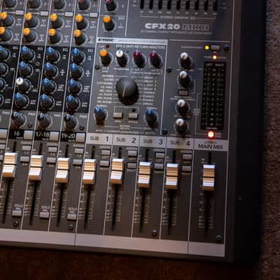 Mackie CFX20 MKII 20-Channel Compact Integrated Live Sound Reinforcement Mixer 2005 - 2012 - Dark Gray image 4