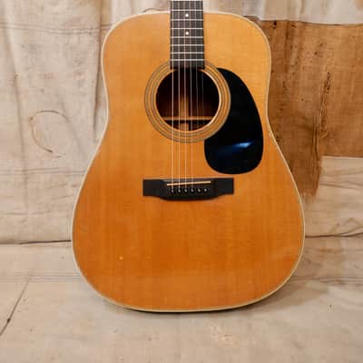 Martin HD-28 1994 - Natural image 2