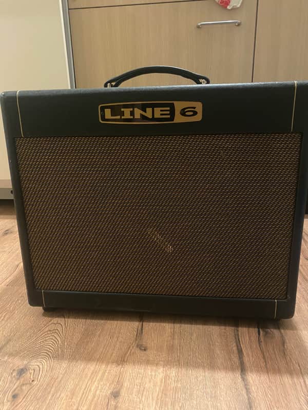 Line 6 DT25 25-Watt 1x12" Digital Modeling Guitar Combo 2011 - 2021 - Black image 1