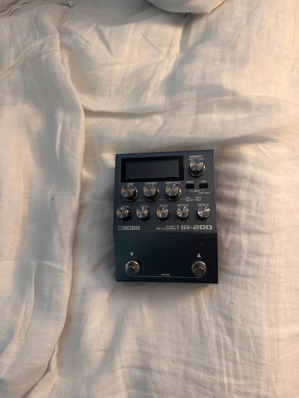 Boss IR-200 Amp and IR Cabinet 2021 - Present - Silver image 1