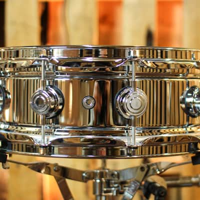 DW 5x14 Collector's Chrome over Brass True Sonic Snare Drum - DRVC0514SAC image 3