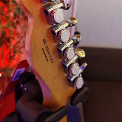 Fender Chrissie Hynde Telecaster® - Rosewood Fingerboard, Ice Blue Metallic image 6