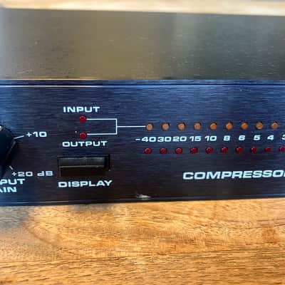 dbx 160X Compressor / Limiter - 100V edition image 7