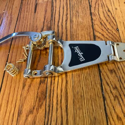 Licensed Bigsby B70G Vibrato Tailpiece w Hardware image 1