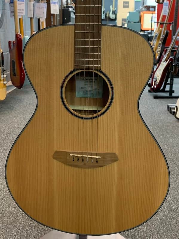 Breedlove Discovery S Concert Sitka-African Mahogany image 1