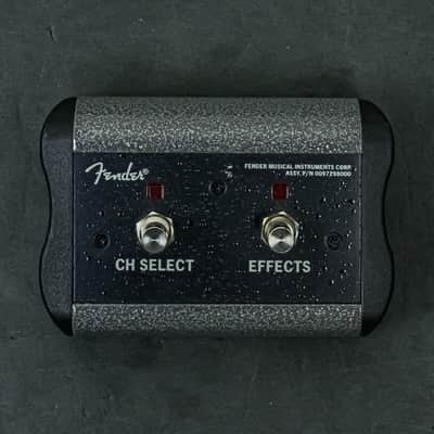 Fender Champion 100 w/ FTSW & Cover image 4