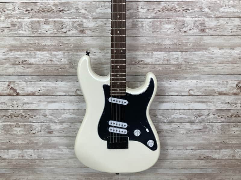 Used Squier CONTEMPORARY SPECIAL STRAT  Electric Guitar White image 1