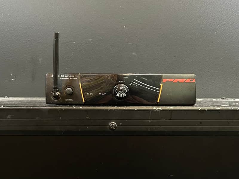 AKG SR40 Single PRO Reciever + GB40 Transmitter, Recent image 1