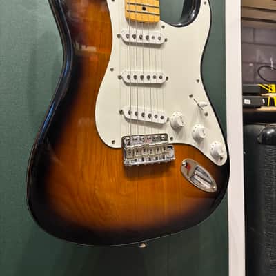 Fender American Original '50s Stratocaster with Maple Fretboard 2018 - 2022 - 2-Color Sunburst image 4
