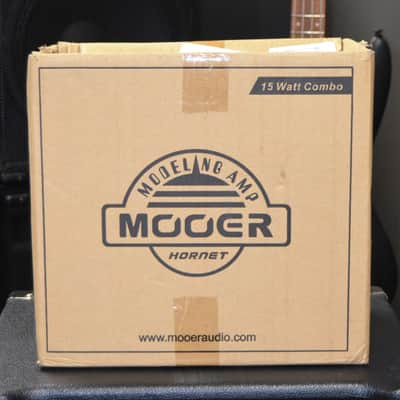 Mooer Hornet Guitar Modeling Amplifier – Used - White Tolex image 6