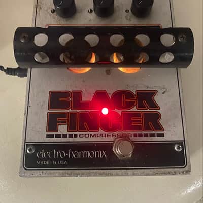 Electro-Harmonix Black Finger Optical Tube Compressor 2009 - 2019 - Silver image 2