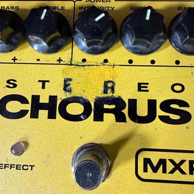 MXR M134 Stereo Chorus - Yellow (with power supply) image 4