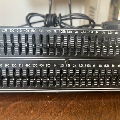 Rane ME 60 Dual Channel 30-Band Equalizer with rack mount bolts and washers. image 3