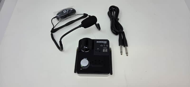 B-Stock - Samson AirLine 99m AH9 Wireless Fitness Headset Microphone System (D Band) - WITH WARRANTY image 1