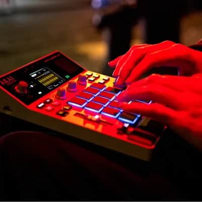 Akai MPC Sample Portable Standalone Sampler Sequencer with 16 RGB Pads USB-C image 9