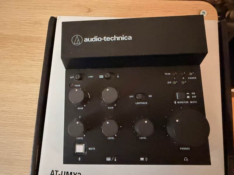 Audio-Technica AT-UMX3 2020s - Black | Reverb