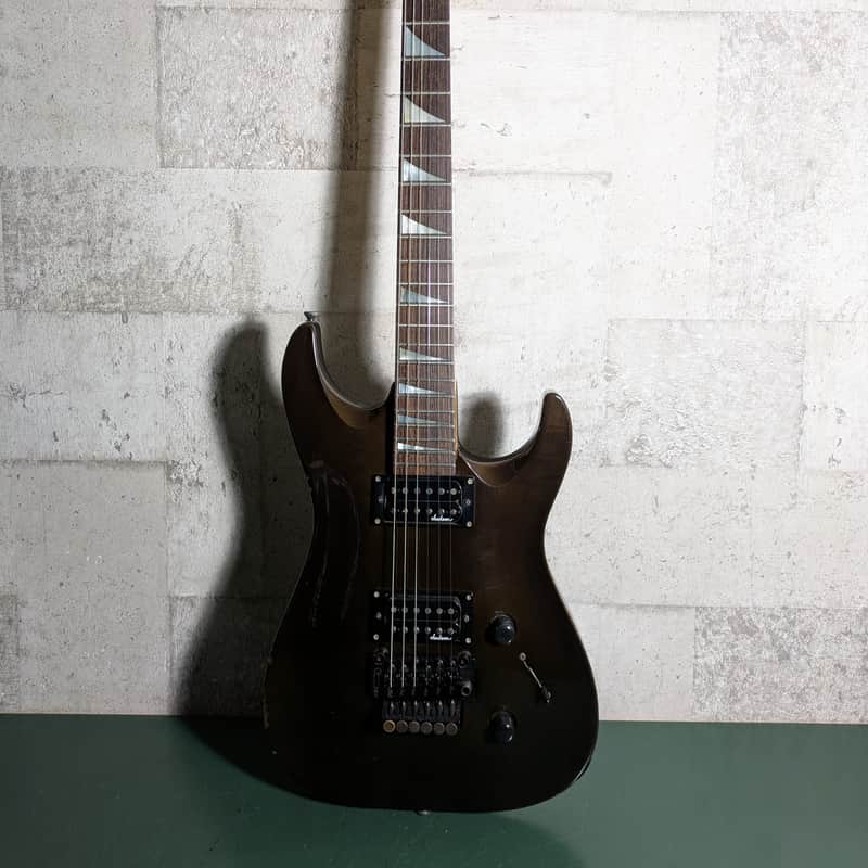 90’s Charvel DKA-110 See thru black