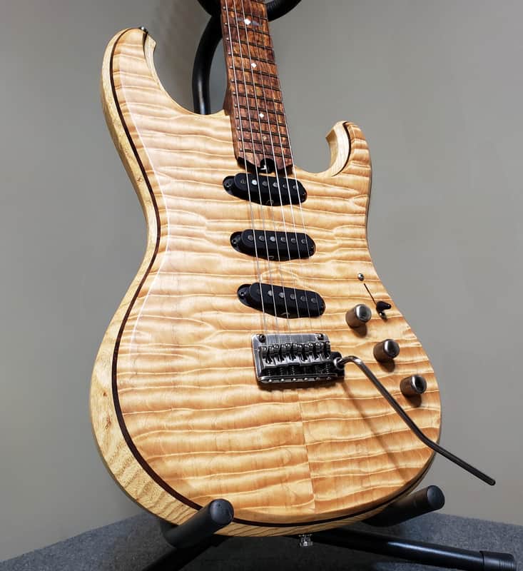 Barlow Guitars Eagle 2023 Quilt Maple / Caribbean Rosewood image 1