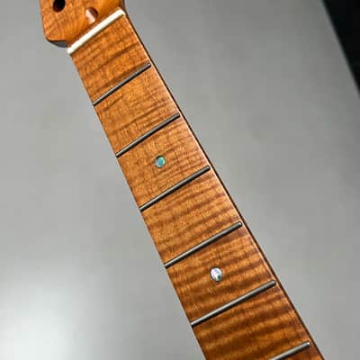 AAAA Bone nut Suhr Round-head stainless steel Roasted flame Maple Electric Guitar Neck 22 frets hole 10mm 12in image 6