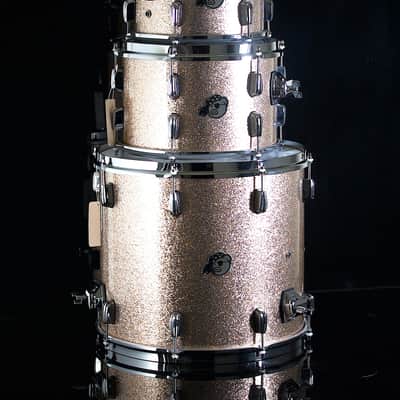 PORK PIE PERCUSSION 4-PIECE DRUM SET IN CHAMPAGNE SPARKLE Bild 5