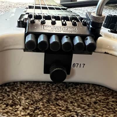 Steinberger GL4T 1989 - White image 8