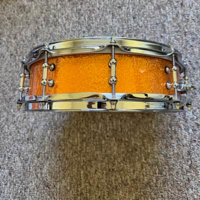 Ludwig 4x14 Classic Maple Piccolo Gold Sparkle Snare Drum image 6