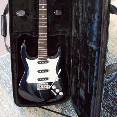 Jackson Limited Edition Stratocaster Black Glitter image 14
