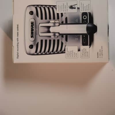 Shure MOTIV MV51 iOS / USB Large Diaphragm Condenser Microphone Black & Silver image 2