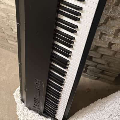 Korg SG-1D Sampling Grand Piano - Schwarz